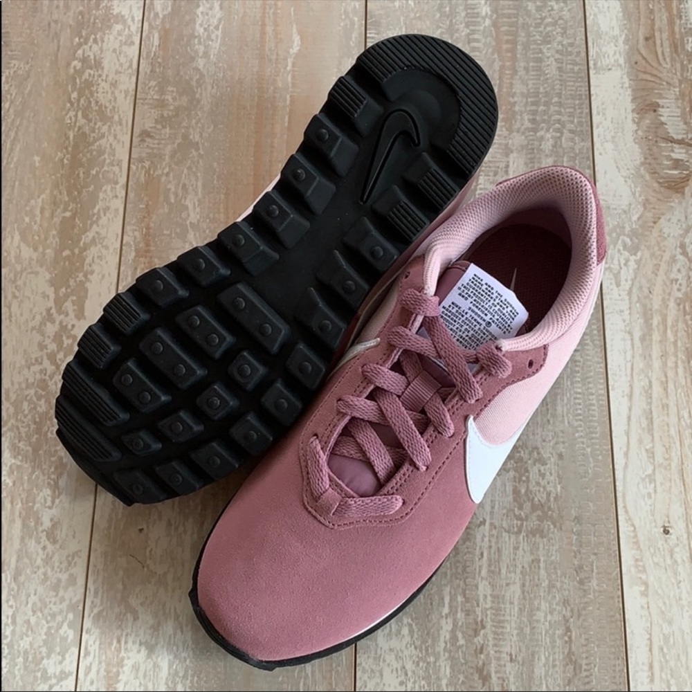 NWT Nike Pre-Love O.X - Picture 7 of 8